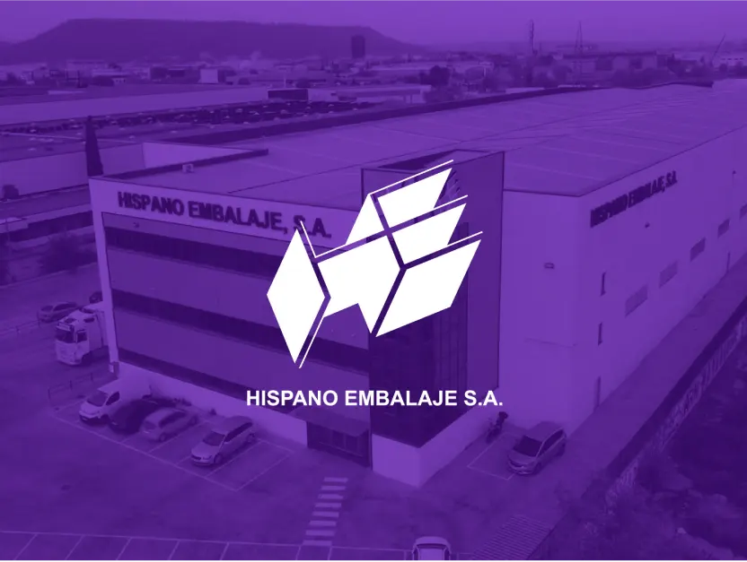 Hispano Embalaje transforma planchas de cartón que se almacenan y distribuyen proporcionando servicios logísticos a sus clientes.